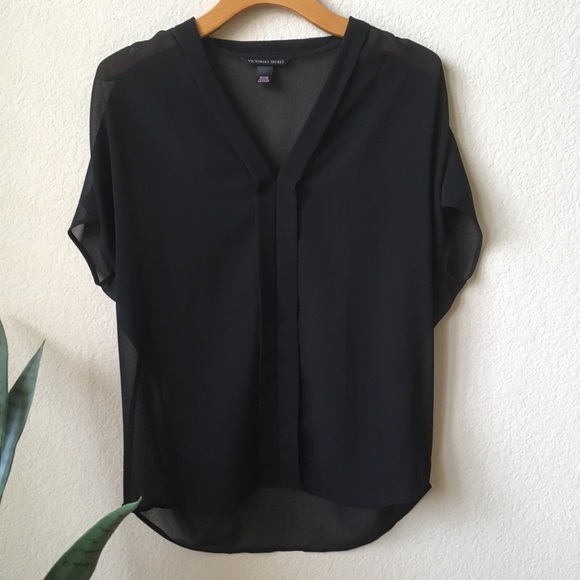 Victoria’s Secret Pleated Blouse - Picture 1 of 3